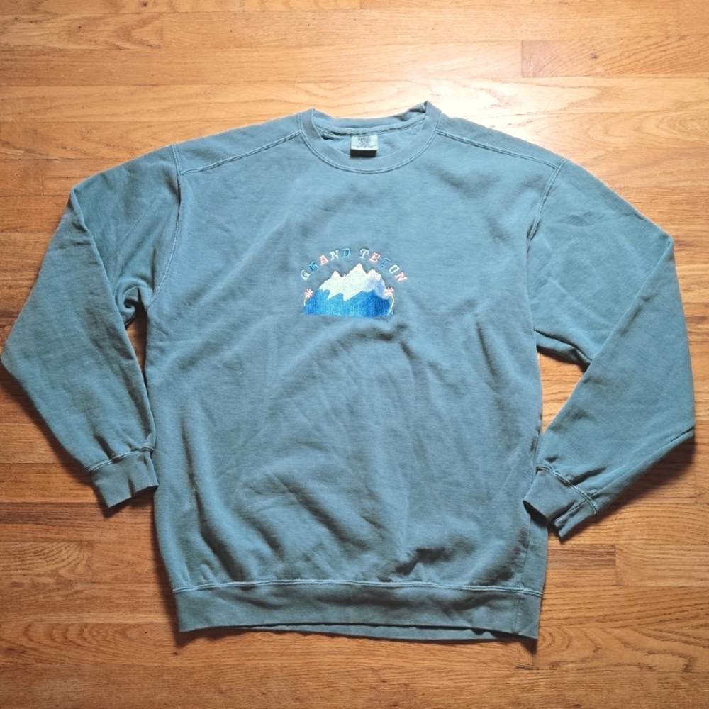 Comfort Colors Grand Teton mountain flowers embroidered oversized sweatshirt